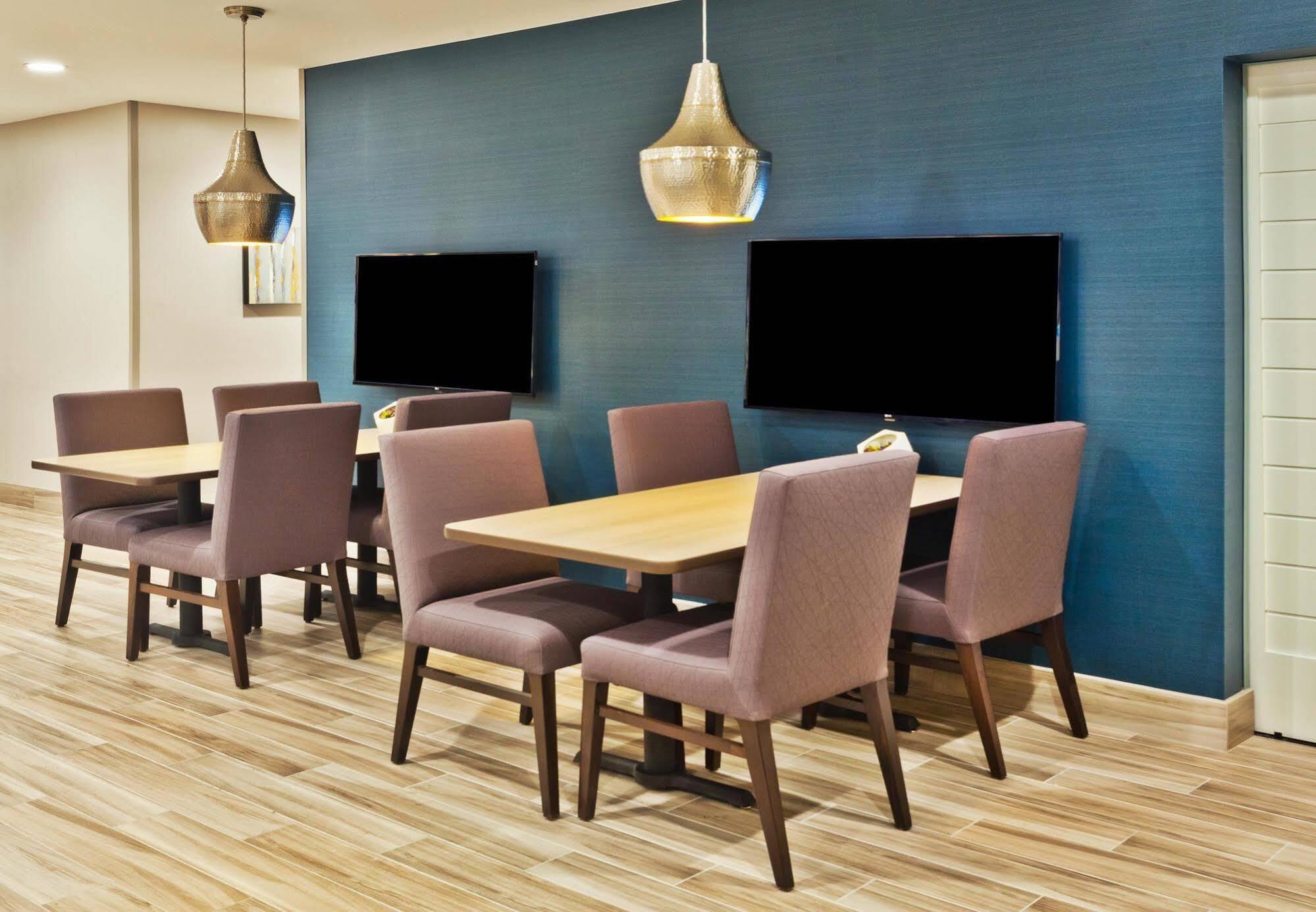 Towneplace Suites By Marriott Montgomery Eastchase Eksteriør bilde